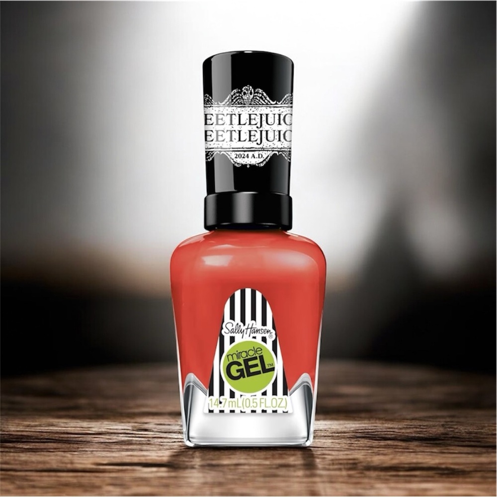 New Sally Hansen Miracle Gel Beetlejuice Salon Quality Nail Polish